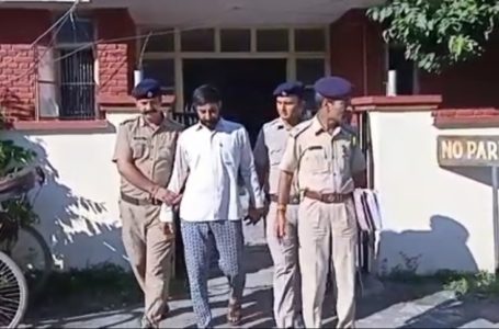 35 लाख के मोबाइल की चोरी का मास्टर माइंड पांच दिन पुलिस रिमांड पर ।