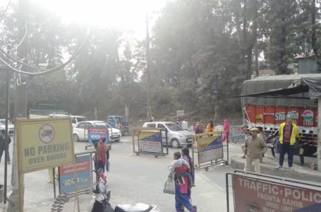 खबर का असर ,गोविंदघाट व्  बहराल बैरियर  पर फिर से पुलिस चेक  पोस्ट बहाल |