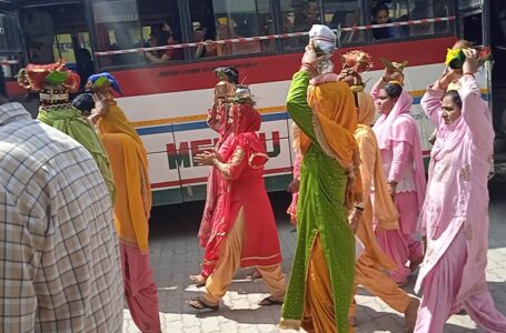 कलश यात्रा के साथ श्रीमद् भागवत सप्ताह शुरू हुआ ,आगामी 6 अक्टूबर चलेगा अनुष्ठान