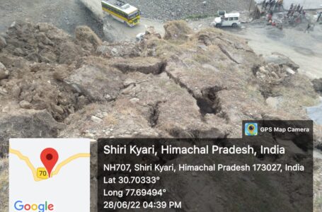 NH-707 फेस -3 -रुधनव इन्फ्रा कंपनी के इंजीनियरों ने पुल के लिए गलत कटिंग करके लगभग 100 बीघा से अधिक जमीन को नुकसान पहुंचाया,कांडो भटनोल के गाव दूधवानी वासियों को गाव के गिरने का डर