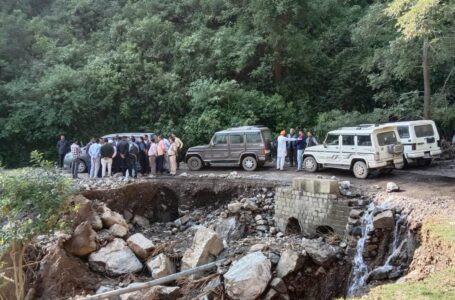 पोस्ट डिजास्टर नीड असेसमेंट दल ने सिरमौर में बरसात के कारण हुए नुकसान का किया आंकलन