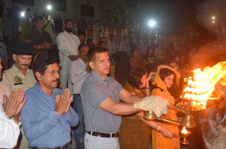 उपायुक्त ने यमुना शरद महोत्सव की पहली सास्कृतिक संध्या का किया शुभारम्भ