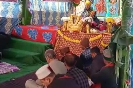 उप तहसील पझोता के नगर कोटी मंदिर शाया मे नौ दिवसीय देवी भागवत आरंभ