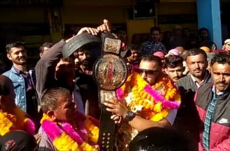 Tag Team Champion योगेश का हरिपुरधार मे ढोल नगाड़ों के साथ Warm Welcome