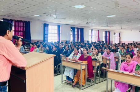 Degree College मे 1st Year Students के लिए Orientation session आयोजित