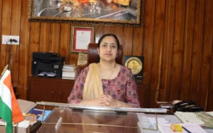 पर्याप्त मात्रा में घरेलू सिलैंडर उपलब्ध -प्रियंका वर्मा